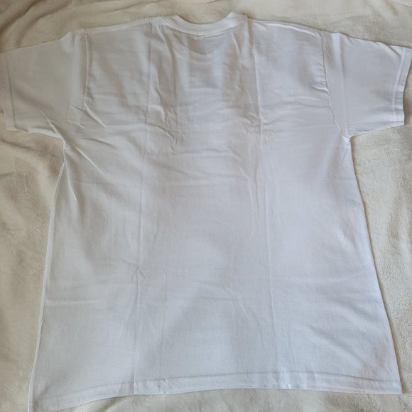 Wolf Howling At Moon Print Crew Neck T-Shirt - Picture 5 of 7